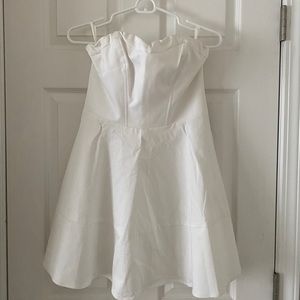 White sweetheart top mini dress